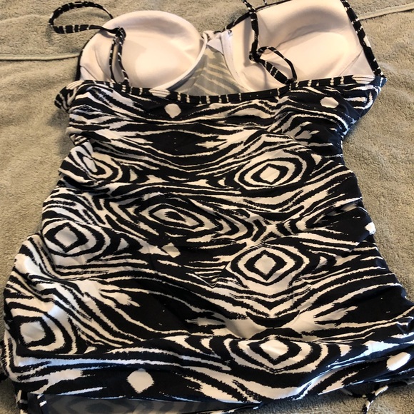 Tankini Top - Picture 2 of 6